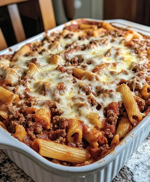 Baked Mostaccioli: A Delicious, Cheesy Italian Pasta Bake