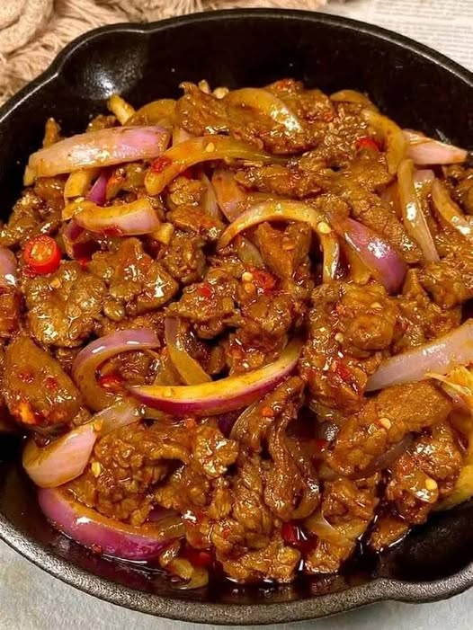 Onion and Cumin Beef Stir-Fry: A Savory and Flavorful Dish