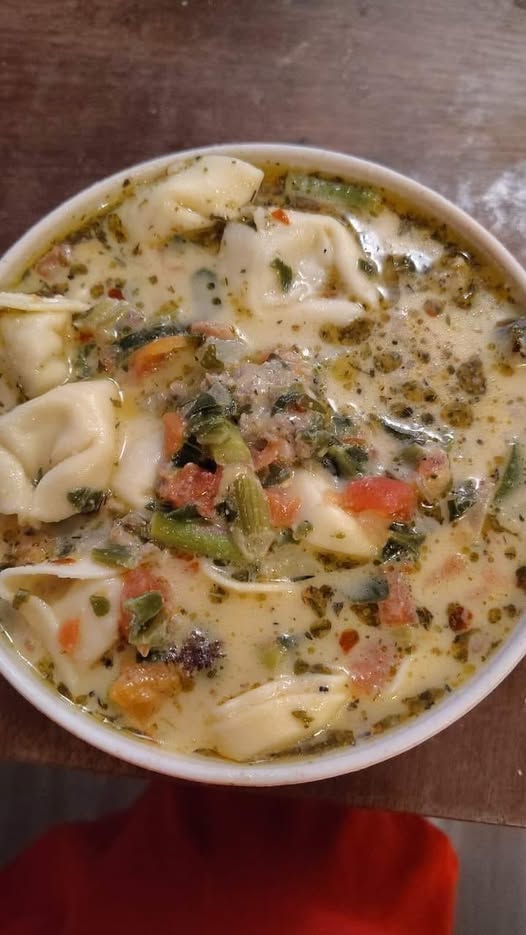 Comforting Homemade Tortellini Soup: A Hearty and Flavorful Delight