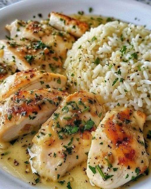 Chicken Scampi with Garlic Parmesan Rice: A Restaurant-Style Meal at Home