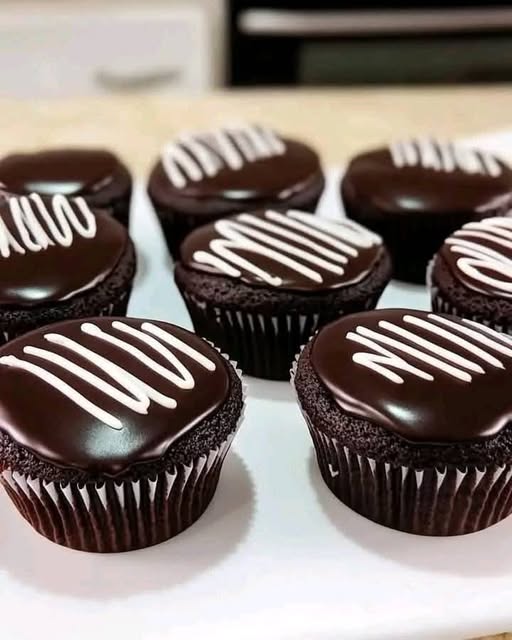 Homemade Hostess Cupcakes: A Nostalgic Treat with a Homemade Twist