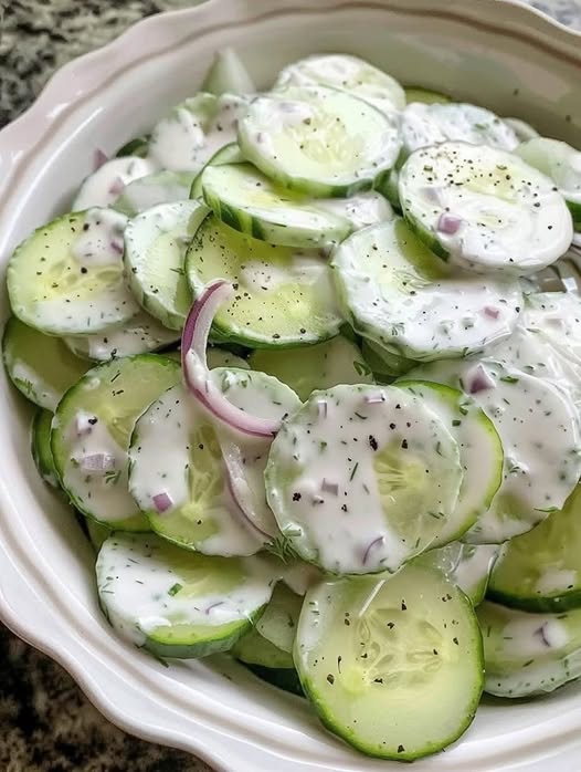 Refreshing Creamy Cucumber Salad: A Cool and Crisp Side Dish