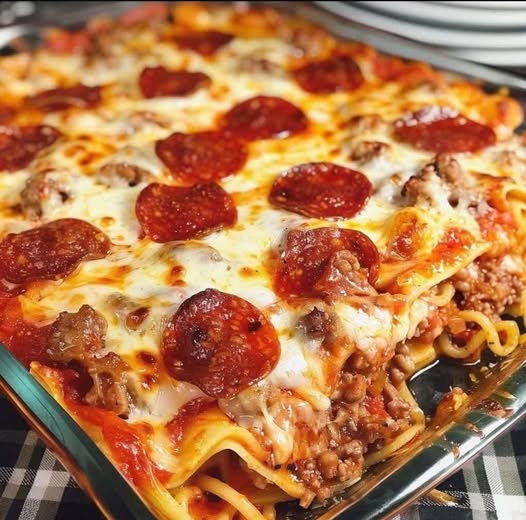 Lovers Pizza Casserole: A Cozy, Cheesy Dinner for Two"