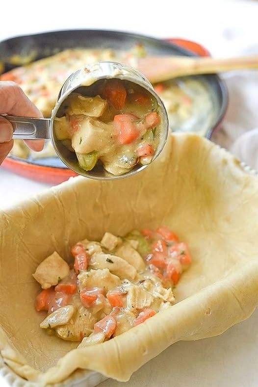 Cozy Chicken Pot Pie for Two: A Comforting, Perfectly-Portioned Dish