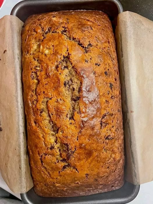 Classic Banana Bread: A Moist and Delicious Treat