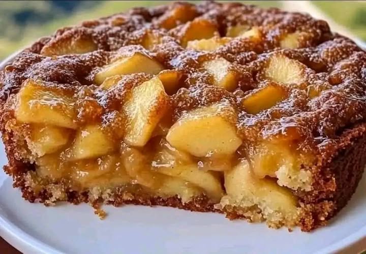 Swedish Apple Cake: A Warm, Cozy Dessert Full of Autumn Flavor