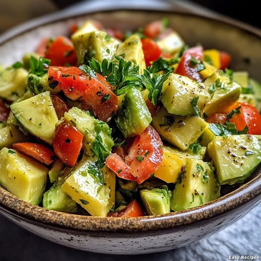 Keto Quick Avocado Salad: A Refreshing, Low-Carb Delight