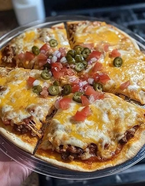 Homemade Mexican Pizza: A Flavorful, Crunchy Delight