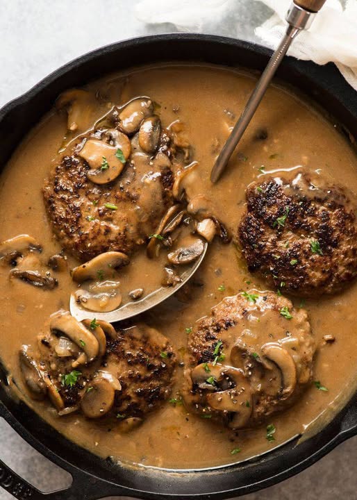 Crockpot Salisbury Steak with Mushroom Gravy: A Comforting and Hearty Meal