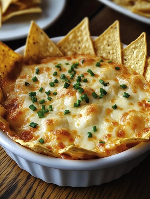 Cheesy Crab Rangoon Dip: A Creamy, Flavor-Packed Party Delight