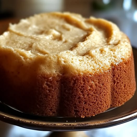 Classic Vanilla Buttermilk Pound Cake: A Timeless, Moist Delight