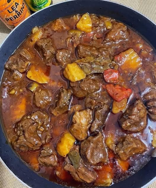 Beef Mechado: A Flavorful Filipino Braised Beef Stew