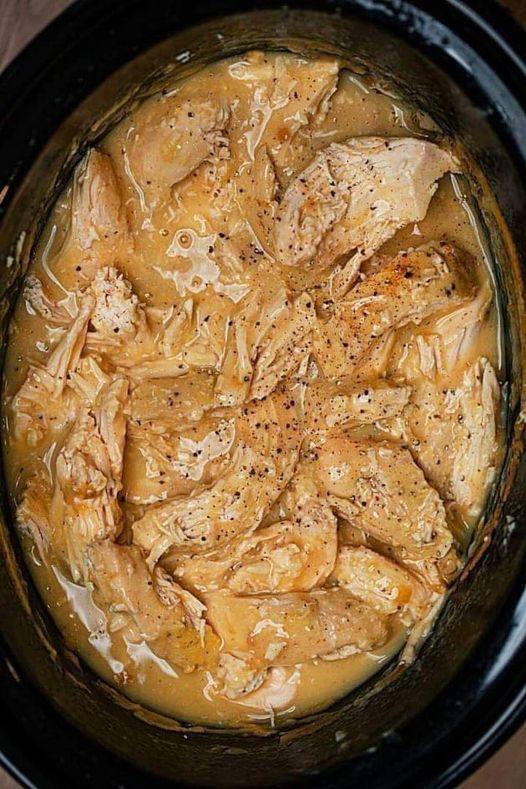 Crockpot Chicken and Gravy: A Comforting, Easy Dinner