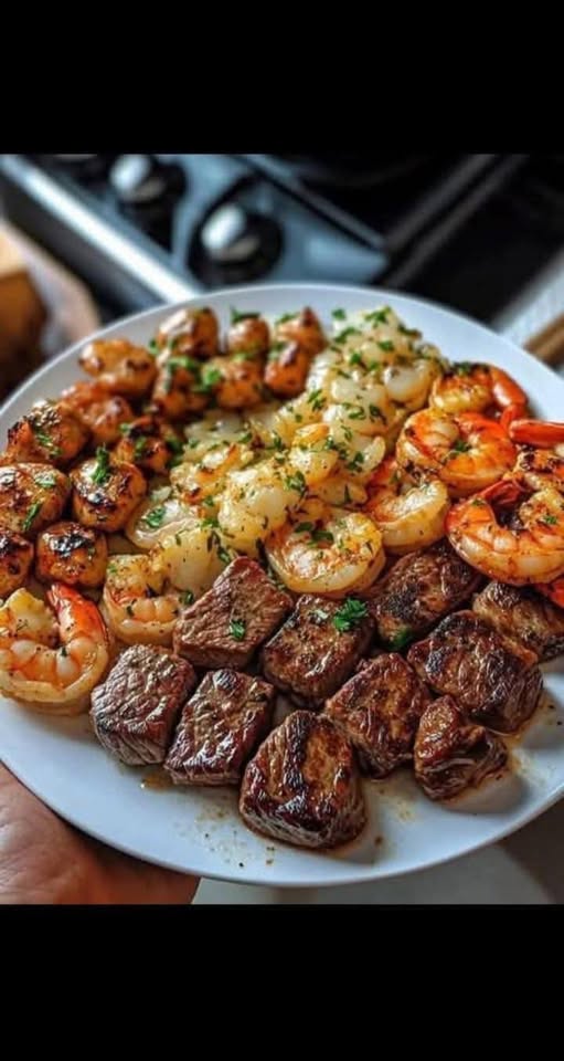 Garlic Butter Steak Bites & Shrimp Feast: A Flavorful, Decadent Delight