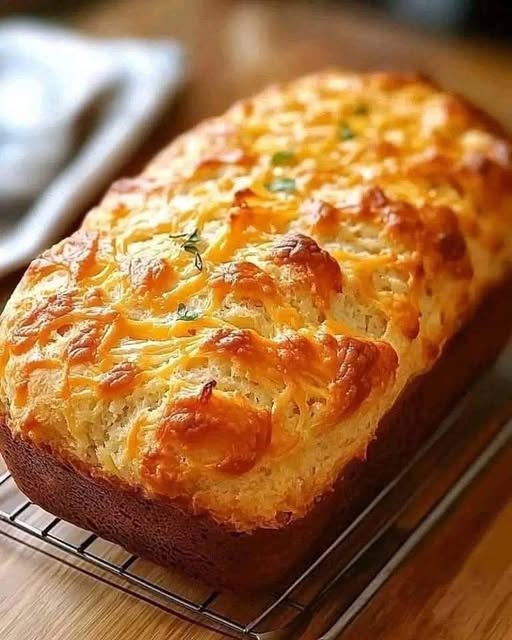 "Cheddar Cheese Quick Bread – The Perfect Savory Loaf for Any Occasion"