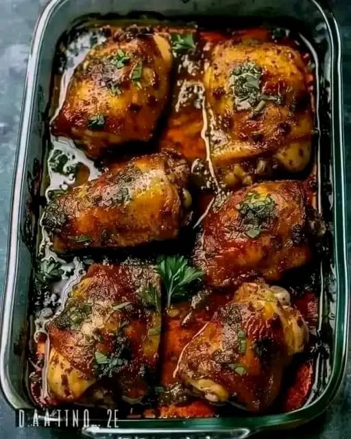 Baked Chicken Thighs: Crispy, Juicy, and Full of Flavor