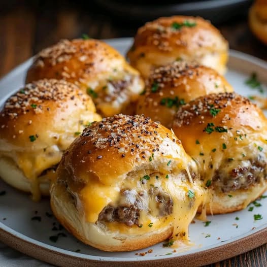 Cheesy Garlic Parmesan Burger Bombs: A Savory and Cheesy Bite of Perfection