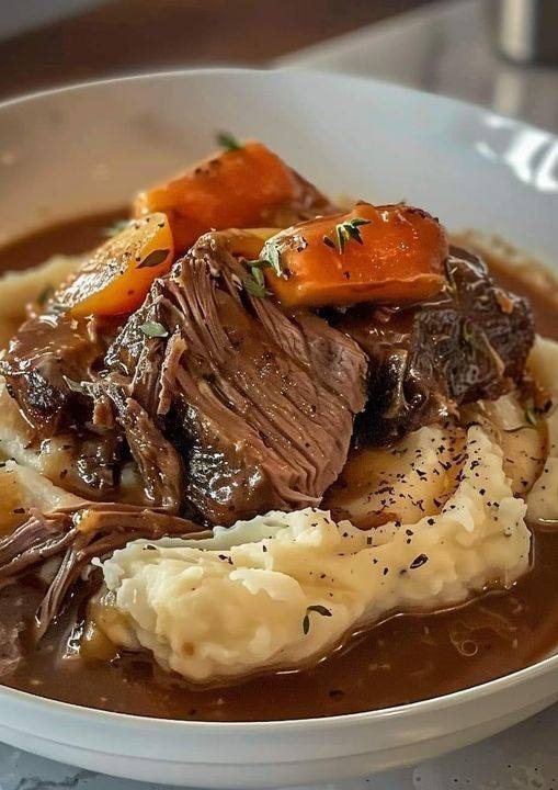 Pot Roast over Mashed Potatoes: A Hearty, Comforting Meal