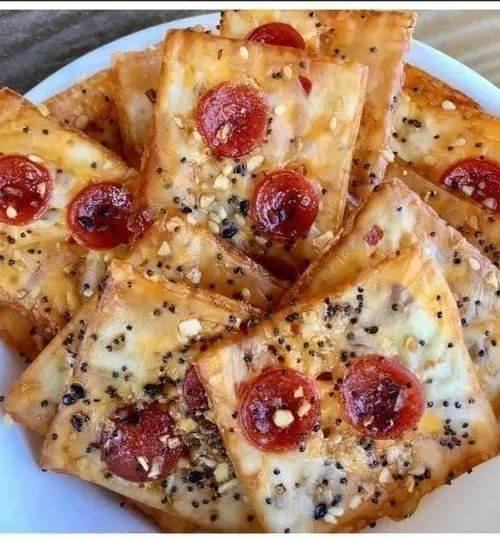 Homemade Keto Pizza Chips: A Crispy, Low-Carb Snack That Packs Flavor