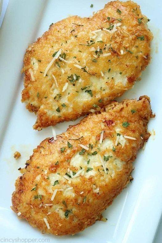 Homemade Keto Parmesan Chicken: A Low-Carb, Crispy Delight