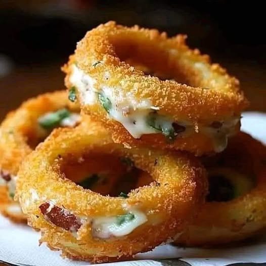 Jalapeño Popper Stuffed Onion Rings: A Flavor Explosion in Every Bite