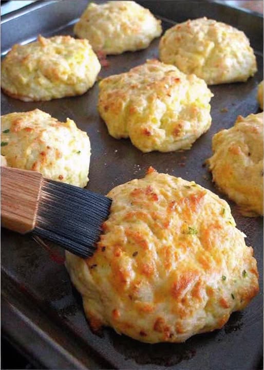 Red Lobster Cheddar Bay Biscuits: The Recipe You’ve Been Waiting For