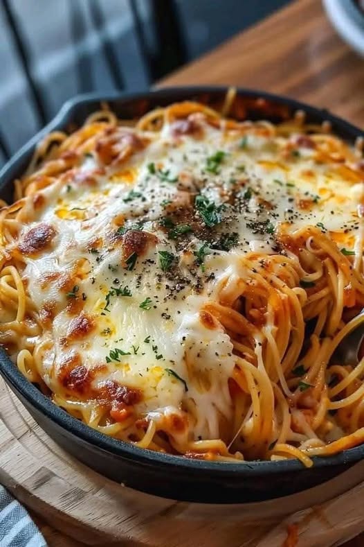 Cheesy Baked Spaghetti: A Comforting, Cheesy Twist on a Classic