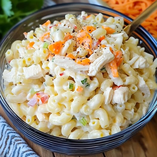 Chicken Macaroni Salad: A Flavorful and Creamy Delight