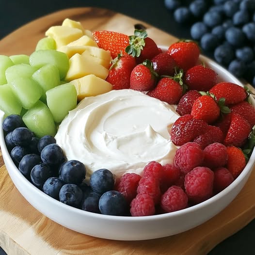 Delicious Cream Cheese Fruit Dip