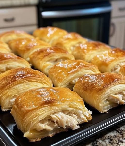 Baked Chicken Stuffed Crescent Rolls: A Quick and Tasty Meal