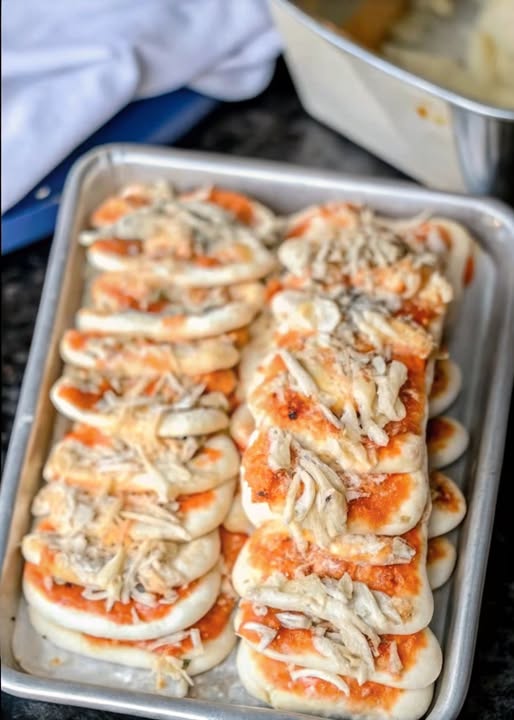 Buffalo Chicken Garbage Bread: A Flavorful, Cheesy, and Saucy Delight