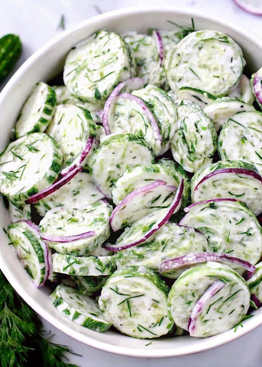 Creamy Cucumber Salad: A Refreshing and Velvety Summer Side Dish