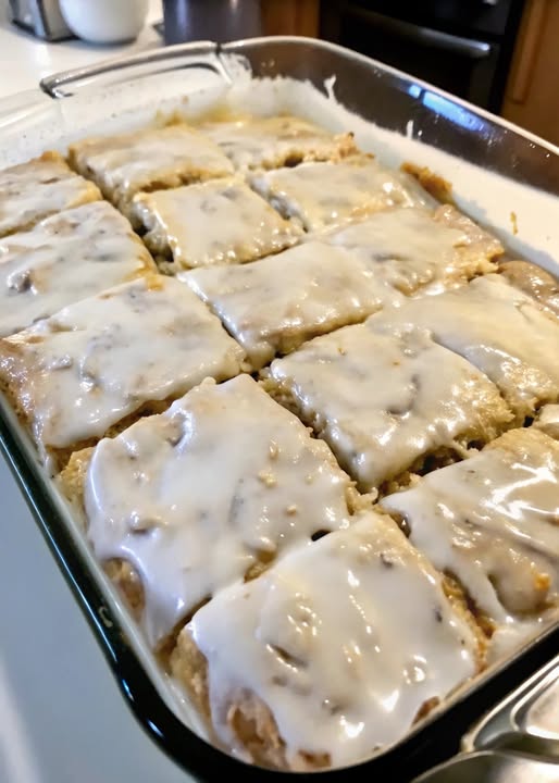 Cinnamon Roll Cake: A Sweet and Swirled Delight