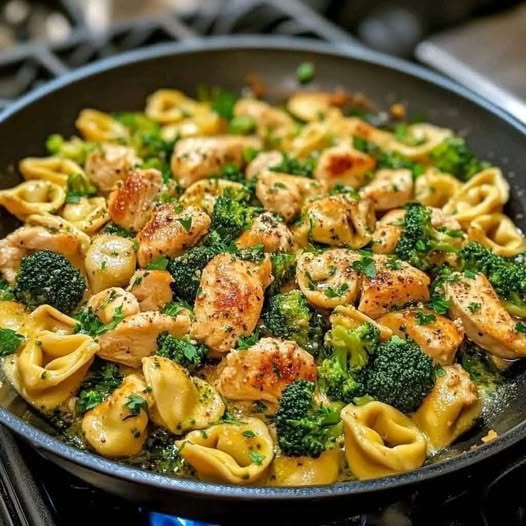 Garlic Parmesan Tortellini with Chicken and Broccoli