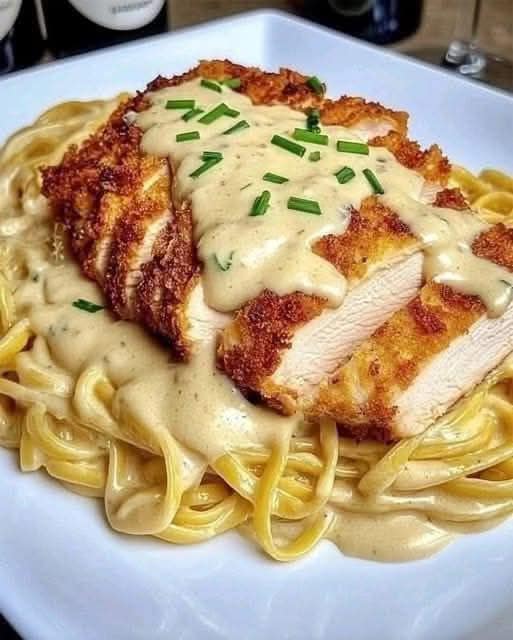 Crispy Chicken with Creamy Pasta