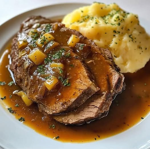 Tender Pot Roast with Gravy & Mashed Potatoes