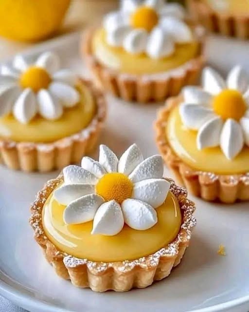 Lemon Tartlets – A Refreshing Bite of Citrus Bliss