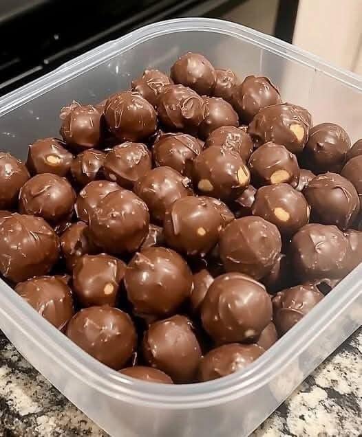 No-Bake Peanut Butter Balls – A Sweet and Simple Treat