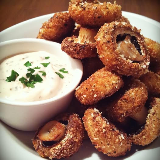 Crispy Fried Mushrooms with Cool Ranch Dip – A Perfect Snack!