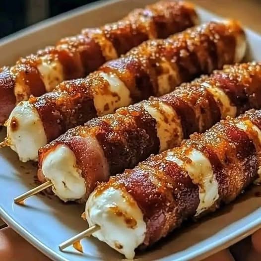 BBQ Bacon-Wrapped Mozzarella Sticks: A Crispy, Cheesy Delight