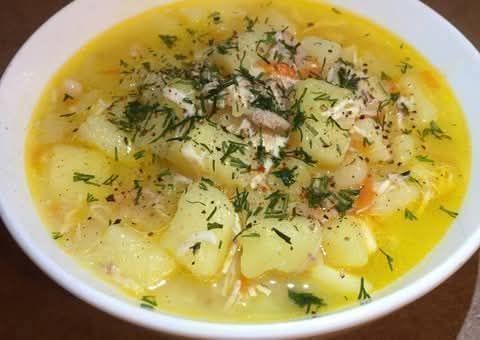 Creamy Dill Pickle Soup with a Tangy Twist