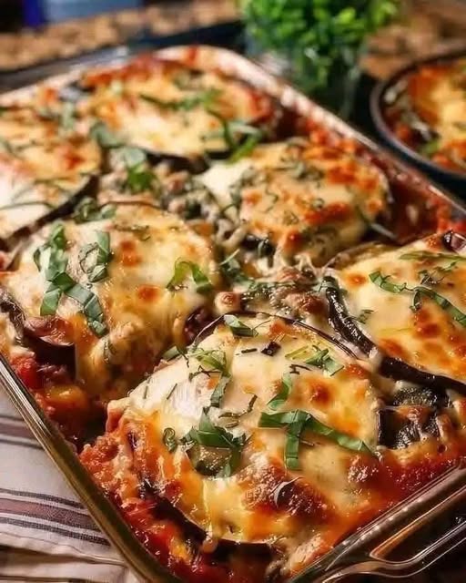 Eggplant Lasagna with Spinach and Ground Beef: A Low-Carb, Flavorful Twist