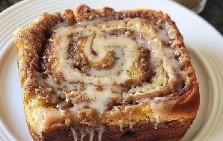 Easy Cinnamon Roll Coffee Cake