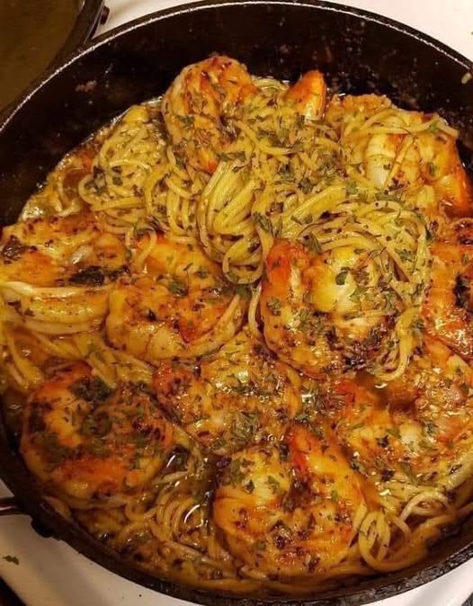 Garlic Shrimp Pasta: A Flavor-Packed Dinner in Minutes