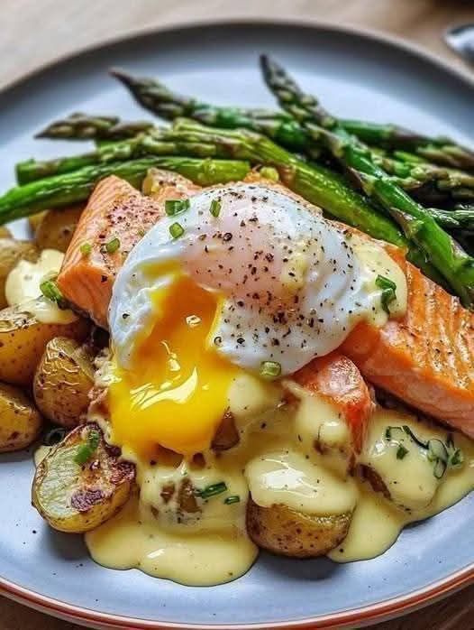 Roasted Potatoes & Asparagus with Poached Egg, Salmon & Hollandaise