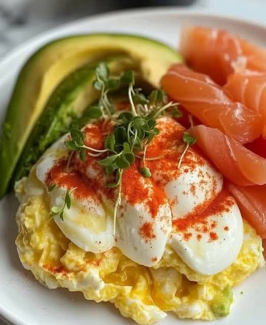 Smoked Salmon & Scrambled Egg Power Plate