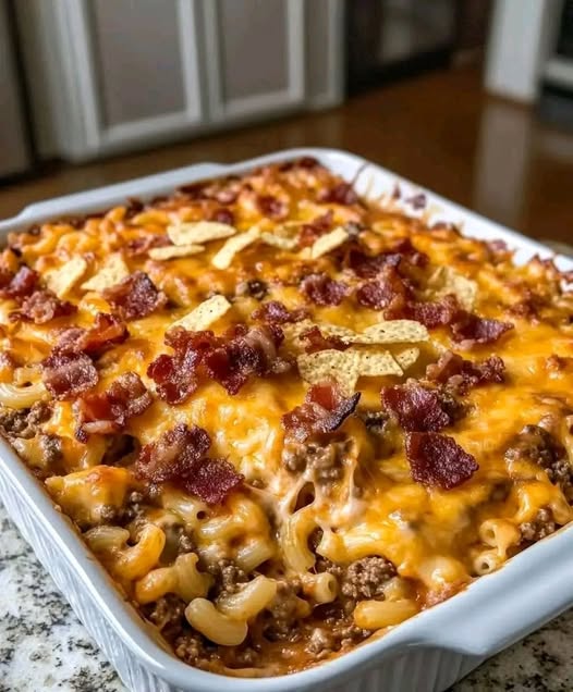 Must-Try BBQ Bacon Cheeseburger Mac 'n' Cheese Casserole: Comfort Food with a Twist