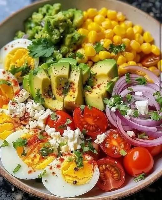 Vibrant Mexican-Inspired Salad – A Fresh and Flavorful Fiesta!