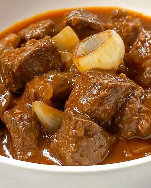 Instant Pot Greek Beef Stifado: A Hearty Mediterranean Stew