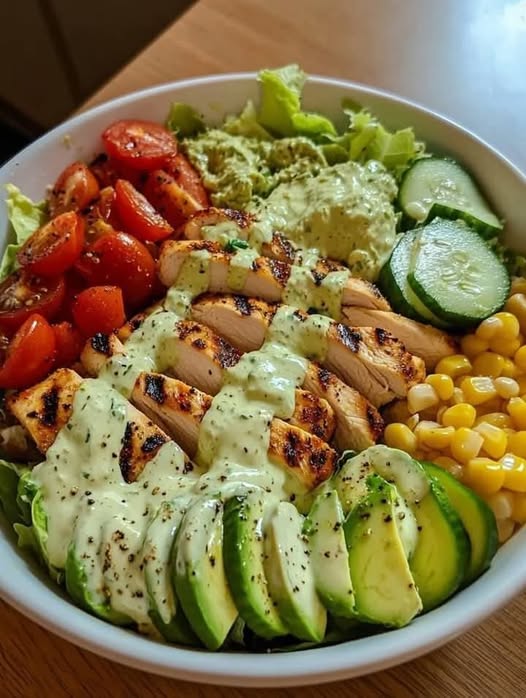 Grilled Chicken & Avocado Salad Bowl